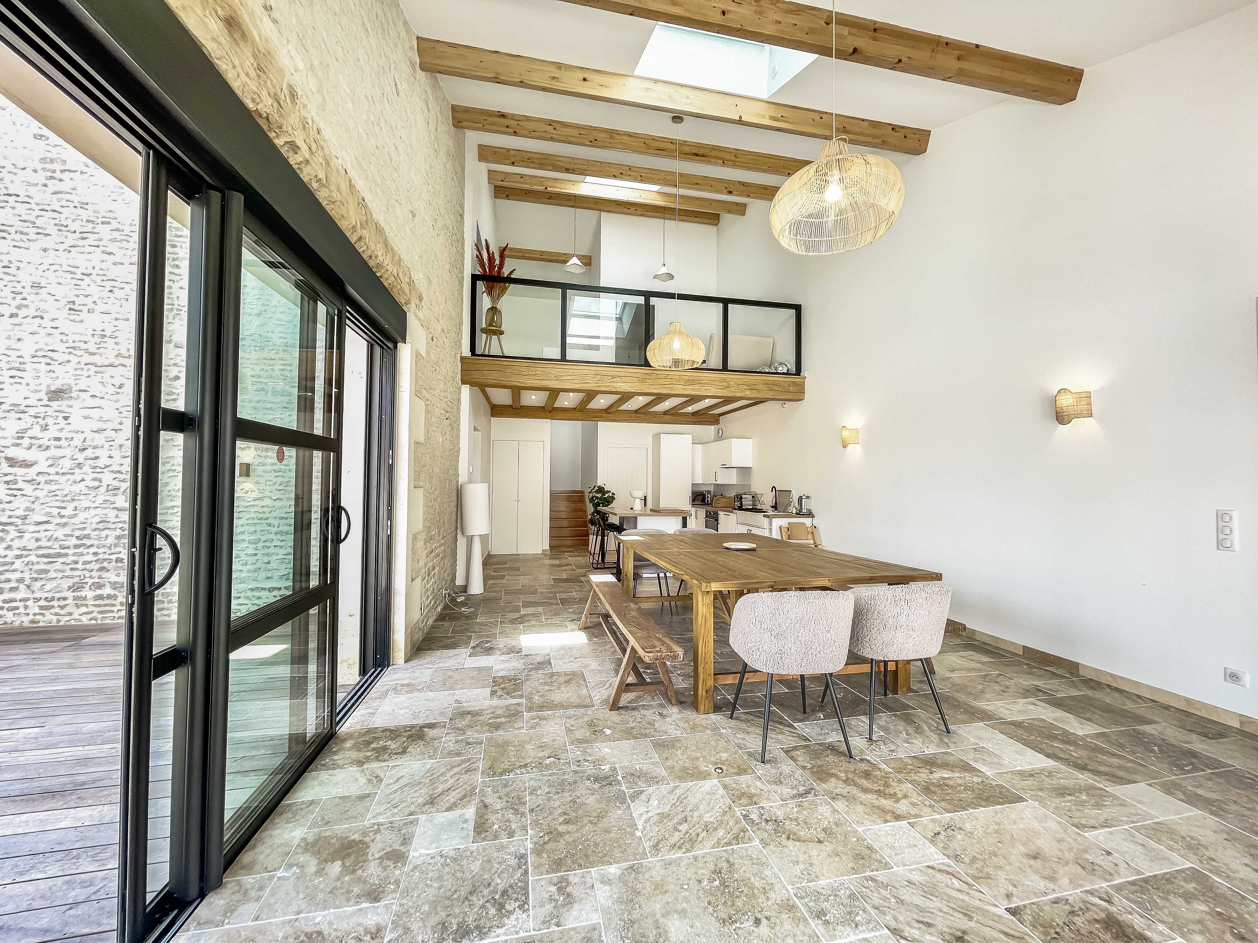 Dining area with mezzanine